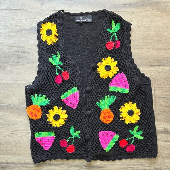 Carole Little Retro Crochet Sweater Vest - Picture 2 of 4